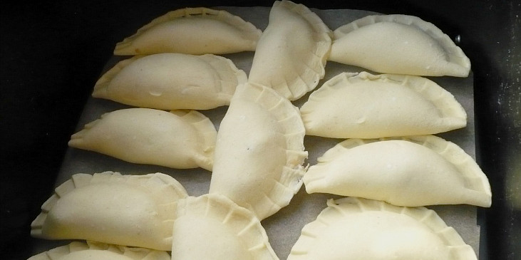 Taštičky z tvarohového těsta pečené v horkovzdušné fritéze