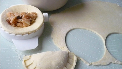 Taštičky z tvarohového těsta pečené v horkovzdušné fritéze