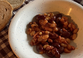 Fazole v rajčatové omáčce