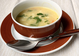 Květáková polévka zapražená