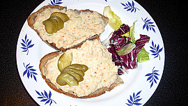 Nadýchaná pomazánka z červené čočky