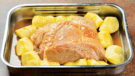 Vepřová pečeně s jablky