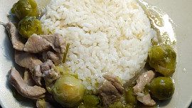 Vepřová plec s růžičkovou kapustou