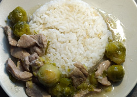 Vepřová plec s růžičkovou kapustou