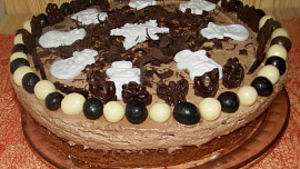 Čokoládový dort s fondánovými sněhuláky