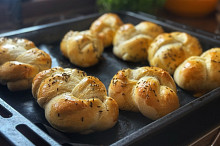 Posypáno kmínem, vynikající.