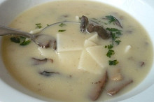 Mimo sezónu používám houby sterilované nebo zamražené.