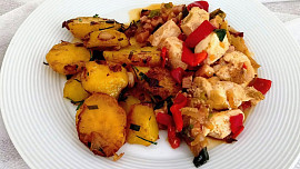 Kuřecí rychlovka s opečeným bramborem