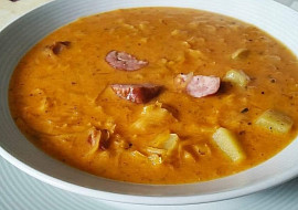 Moje zelňačka s uzeným masem a pikantní klobásou