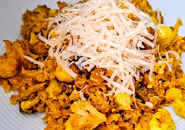 Rizoto z květáku s vepřovým masem a kari kořením