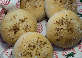 Rychlé přílohové pšenično-žitné placky