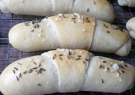 Sádlové rohlíky zadělávané v domácí pekárně