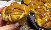 Skořicové pletánky kanelbullar