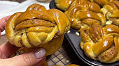 Skořicové pletánky kanelbullar