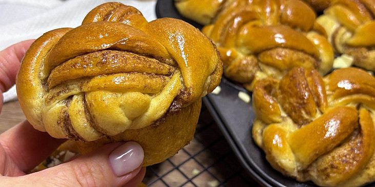 Skořicové pletánky kanelbullar
