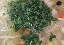 Slepice v nudlích (Slepičí ♥️)