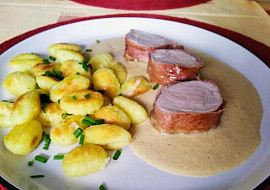 Vepřová panenka s dijonskou omáčkou a kuskusem