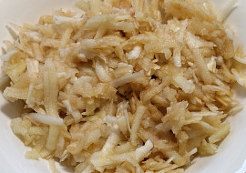 Celerovo jablečný salát (Bez hhrozienok en)