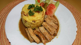 Vepřové nudličky na cibuli