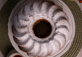 Dvoubarevná hrníčková bábovka