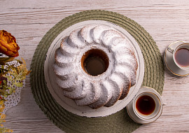 Dvoubarevná hrníčková bábovka