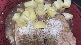 Sójové plátky se žampiony a sýrem