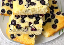 Hrnečková litá borůvková buchta na plech