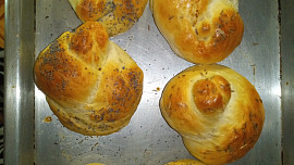 Jednoduché domácí housky