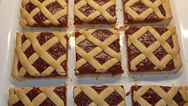 Křehký mřížkový koláč