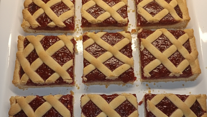 Křehký mřížkový koláč