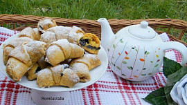 Plněné mrkvové rohlíčky