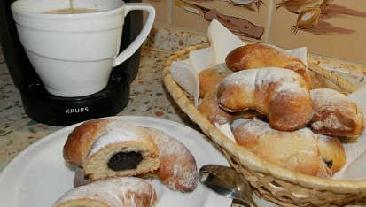 Rohlíčky s karobovou náplní