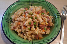 Pridala jsem parek, chilli a pepr ☺️😁👌