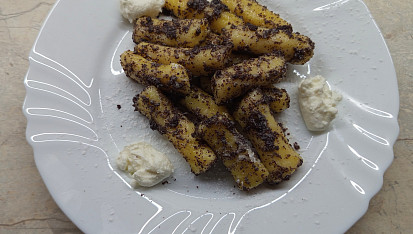 Bramborové šišky s mákem nebo strouhankou