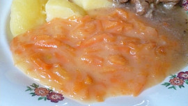 Dušená mrkev s vepřovým masem