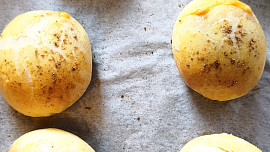 Jogurtové slané plněné bulky