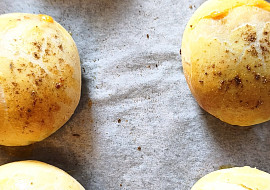 Jogurtové slané plněné bulky