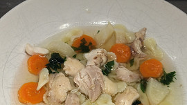 Kuřecí vývar se zeleninou