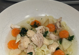 Kuřecí vývar se zeleninou