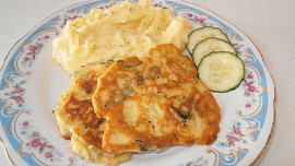 Mozzarellové placky s medvědím česnekem