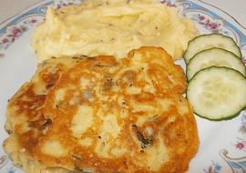 Mozzarellové placky s medvědím česnekem