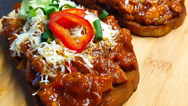 Pikantní směs na topinky