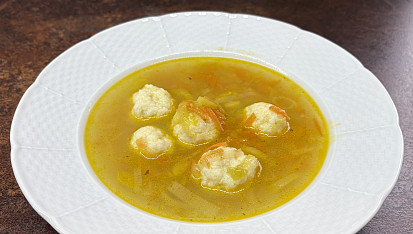 Pórková s krupicovými noky