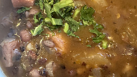 Frankfurtská polévka s fazolemi