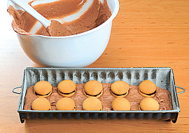 Kočičí oči ze srnčího hřbetu