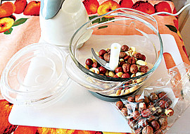 Ořechové řezy s jablečnou polevou