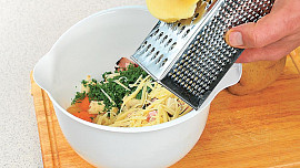 Zapečené plněné brambory s uzeným masem