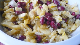 Bramborovo-fazolový salát