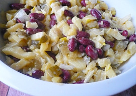 Bramborovo-fazolový salát (Použito o trochu více brambor.)