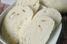 Dala jsem oproti receptu méně droždí a více soli.